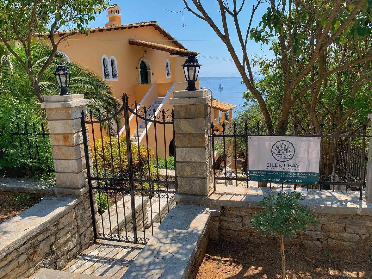 Silent Bay Apartments Katávolos المظهر الخارجي الصورة